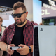 Imagen para el artículo titulado TCL NXTWEAR S: unas sencillas gafas inteligentes que asombran por su calidad de imagen